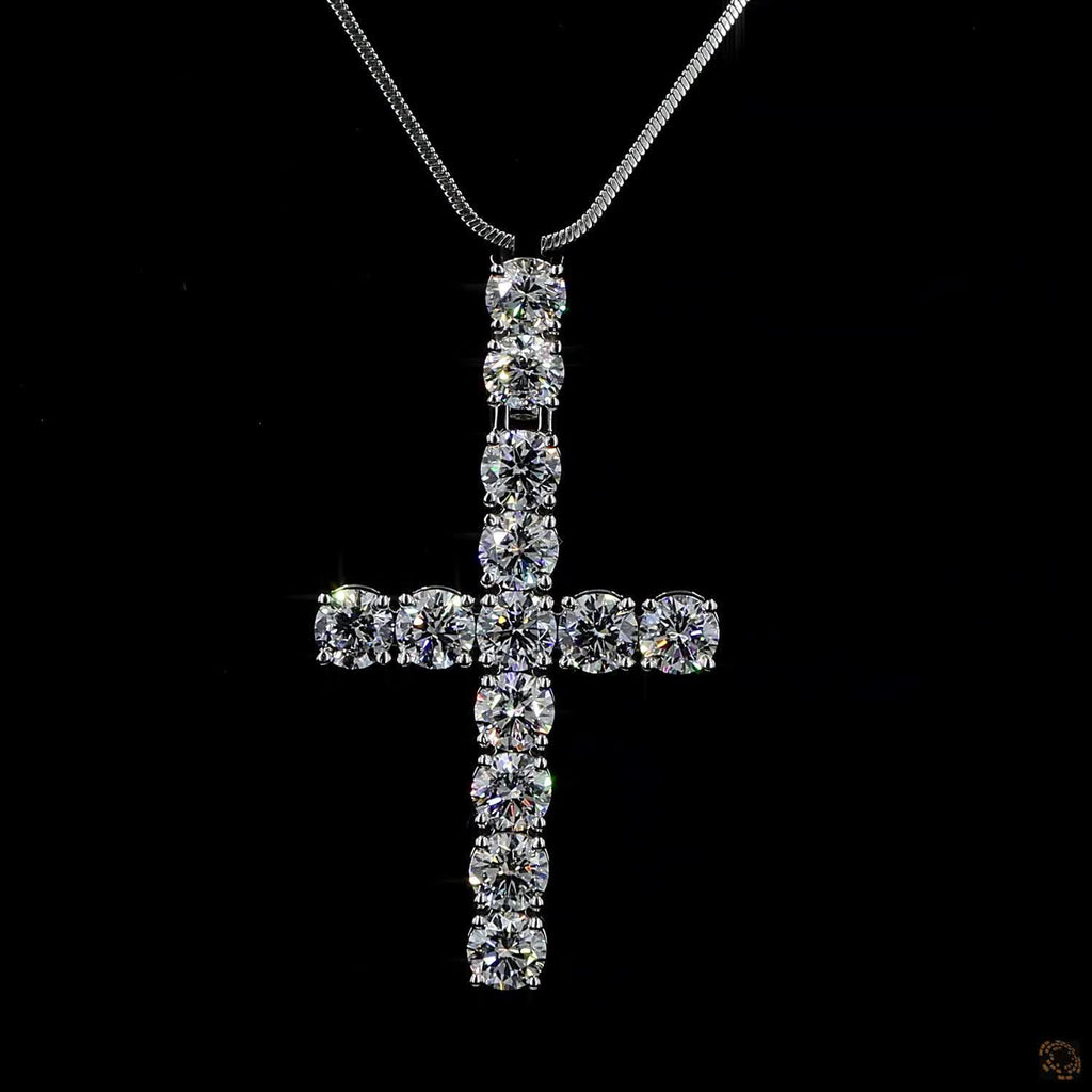 White Gold Round Diamond Pendant